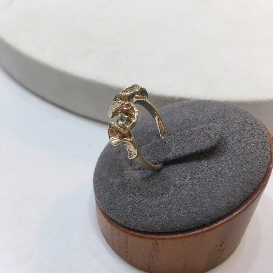 SHAFCA Gemstone Frill Ring (Small / Gold)