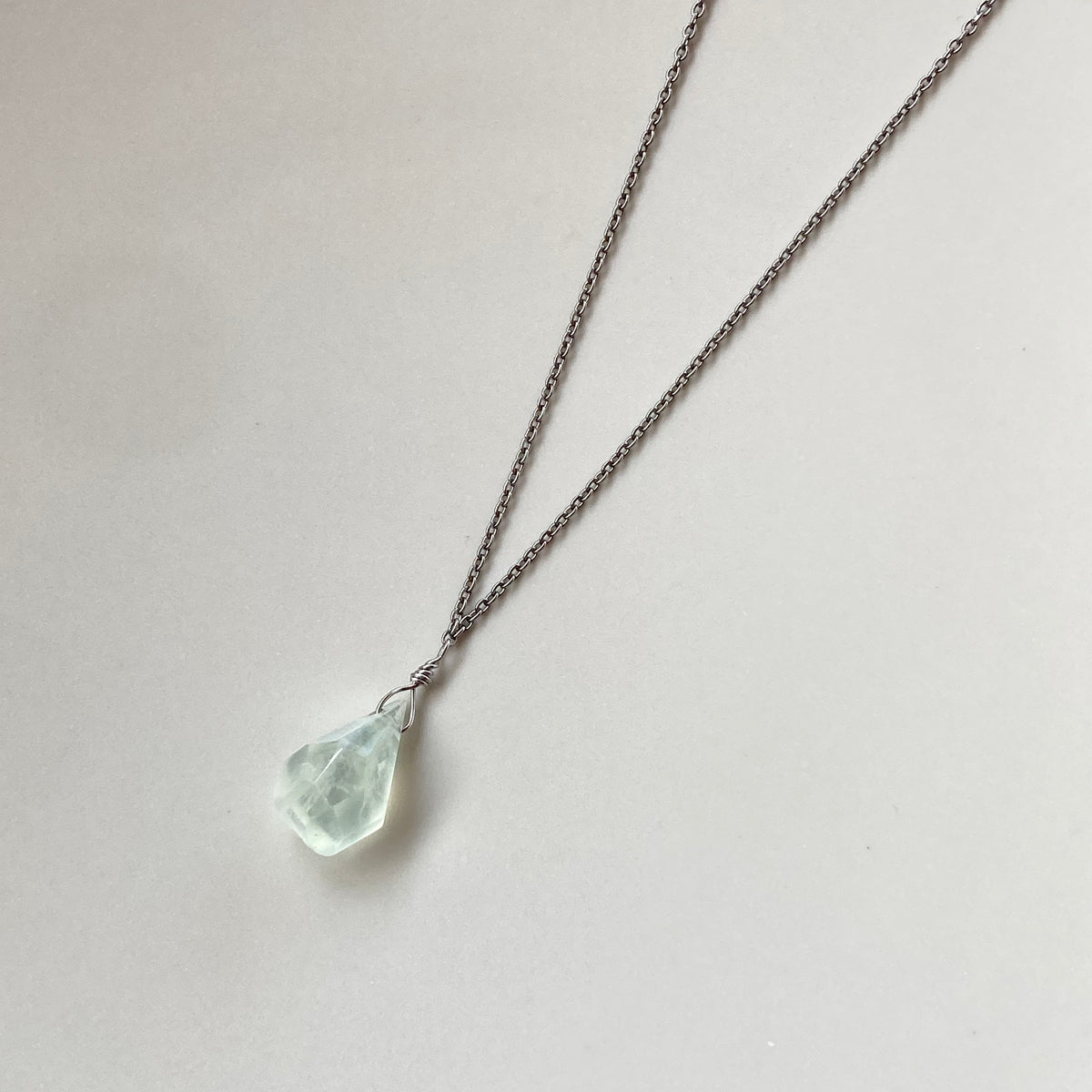 Prehnite Necklace(SILVER) – Watashihouseki
