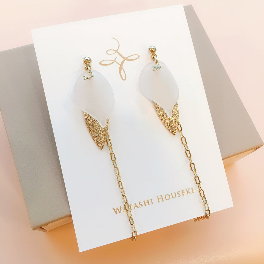 Sea Glass Leaf Long Pierces / Earrings
