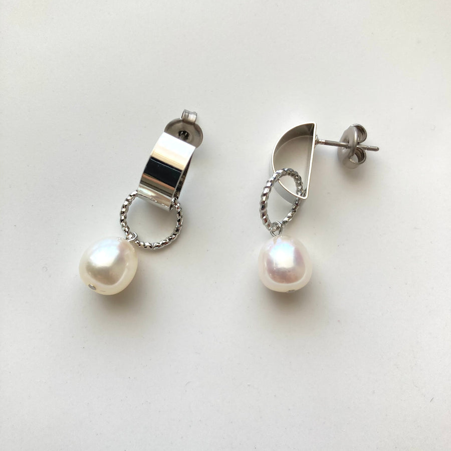 Minimum Pearl Pierces / Earrings (SILVER)