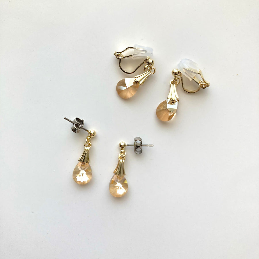 ONE SWAROVSKI Pierces / Earrings (GOLD)